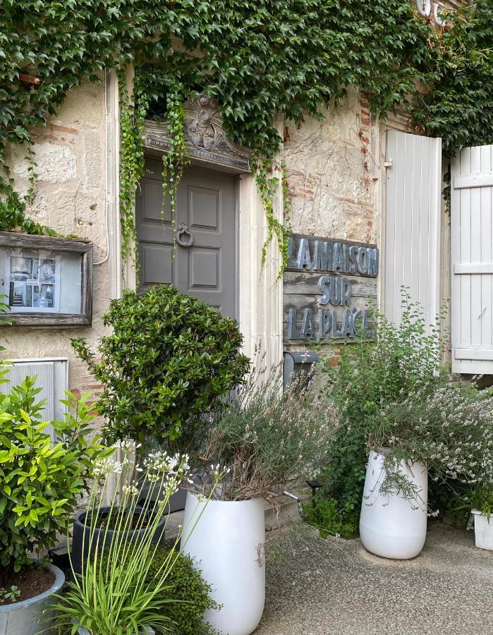 La Maison Sur La Place Penne-dʼAgenais Exterior foto